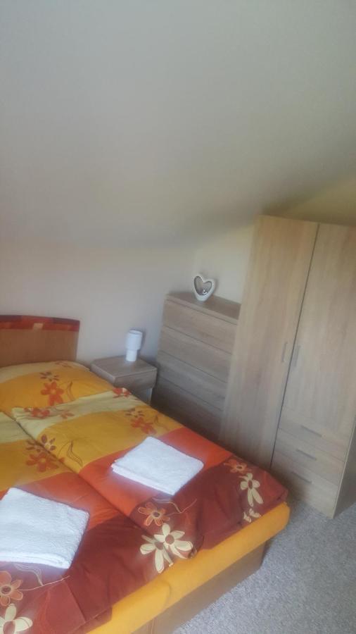 Apartman Zlata Rybka Podhájska Extérieur photo