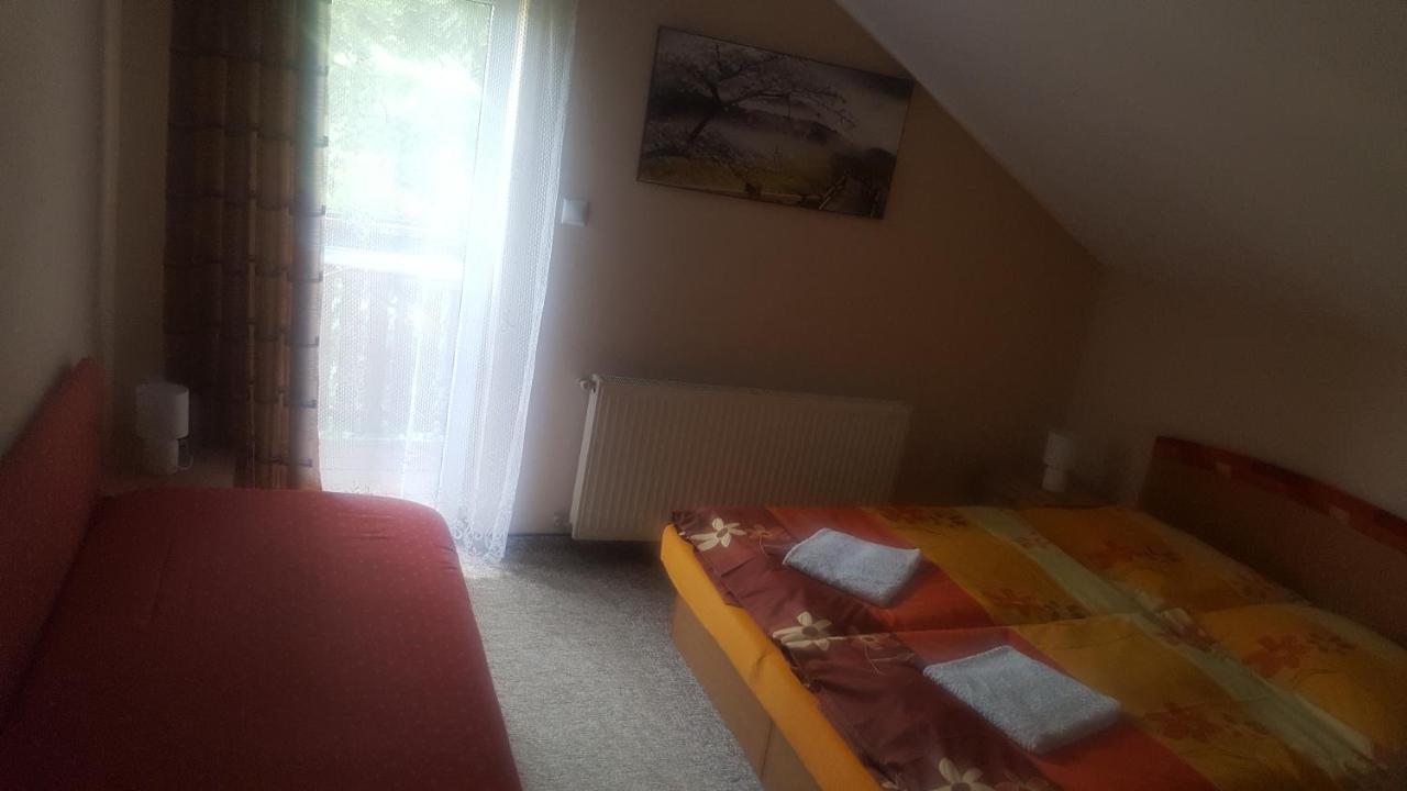 Apartman Zlata Rybka Podhájska Extérieur photo