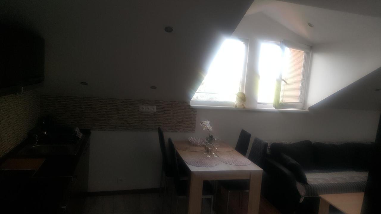Apartman Zlata Rybka Podhájska Extérieur photo